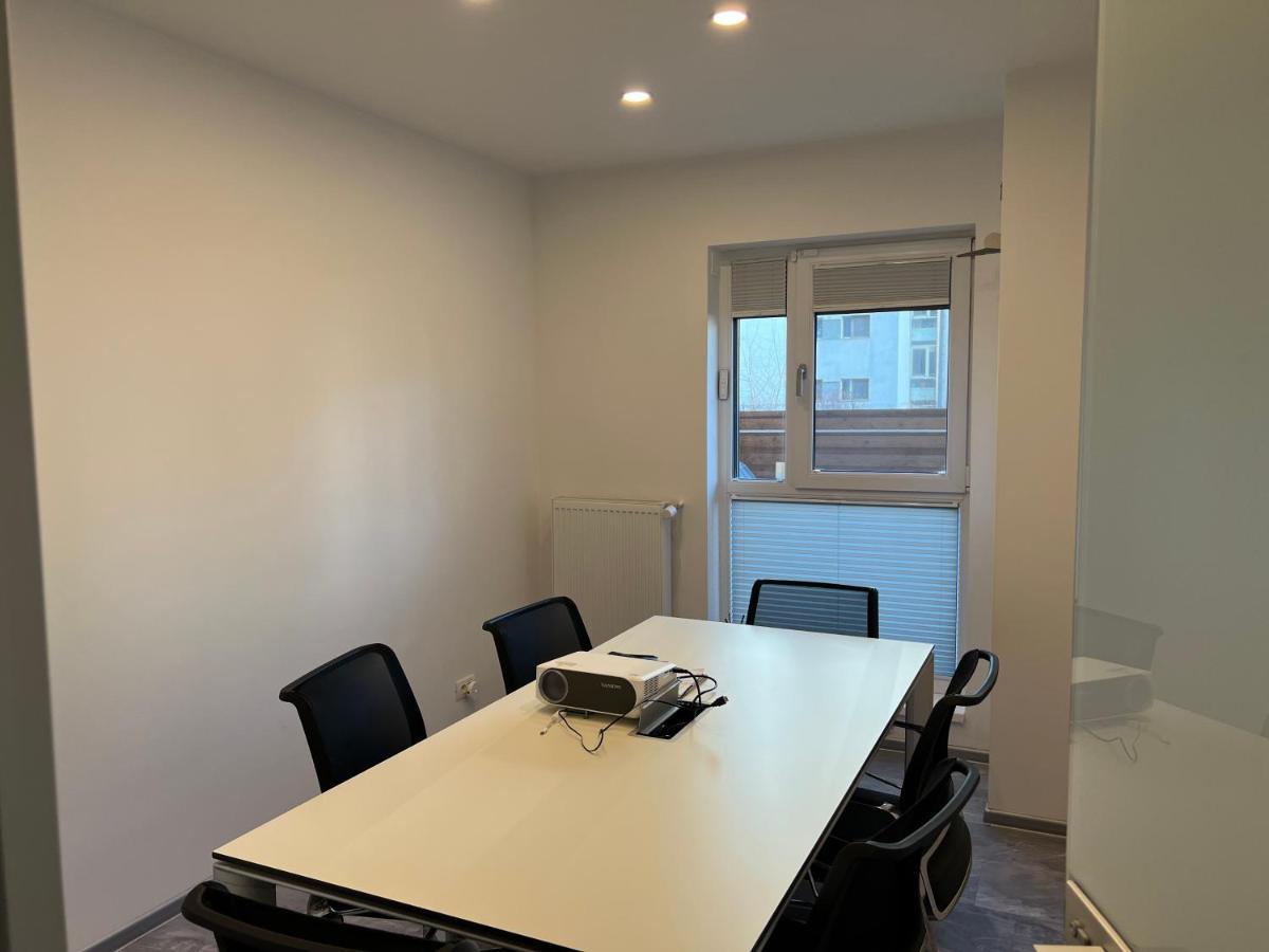 Luxury Westpark 2 Presidentialsuite With Lake View W4 Bucharest Exterior photo