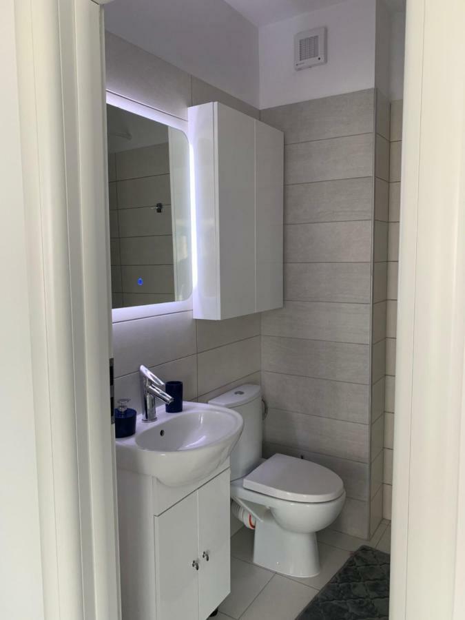 Luxury Westpark 2 Presidentialsuite With Lake View W4 Bucharest Exterior photo